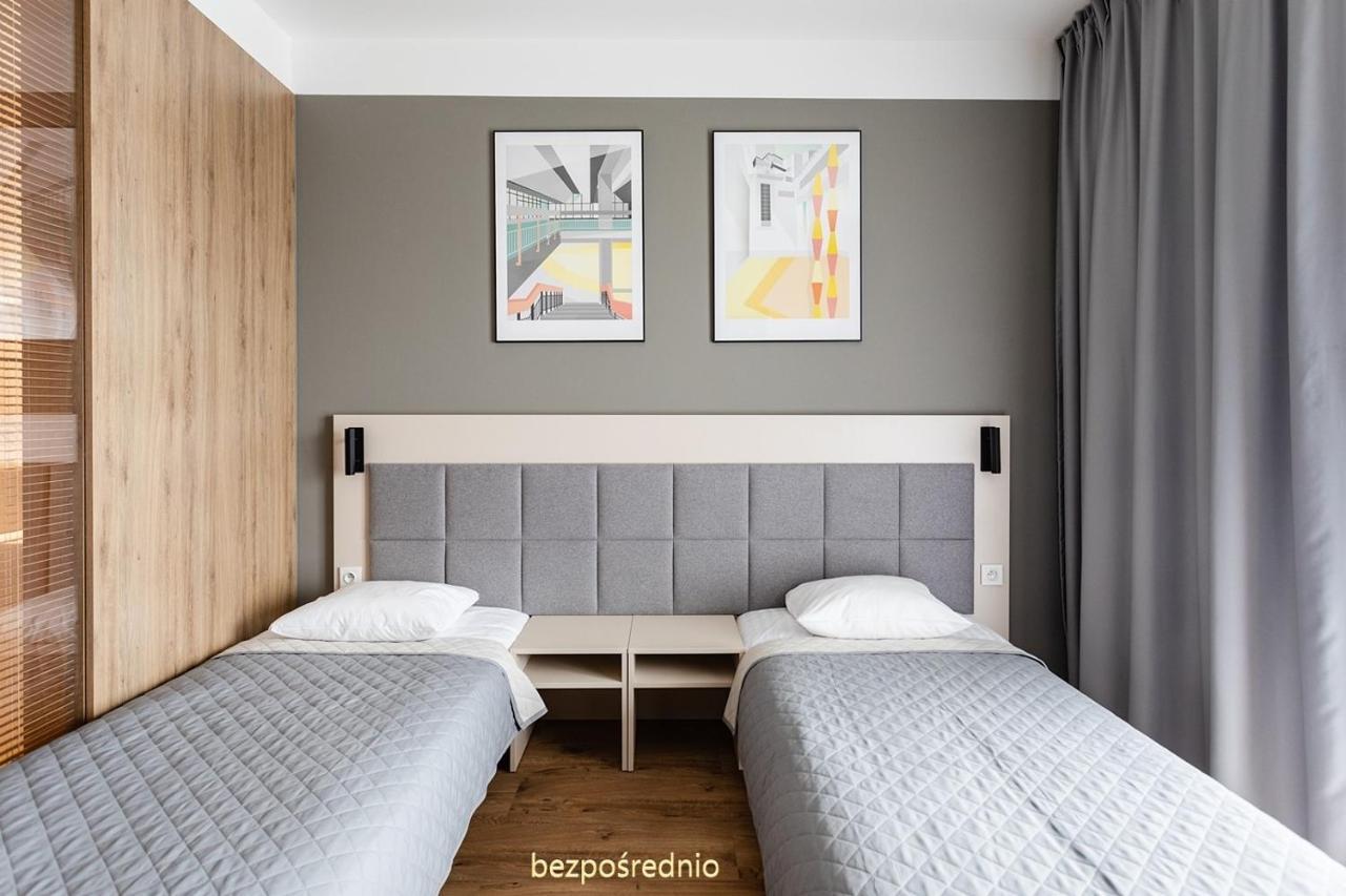 Warsaw City View: Modern Apartment with Parking Exterior photo